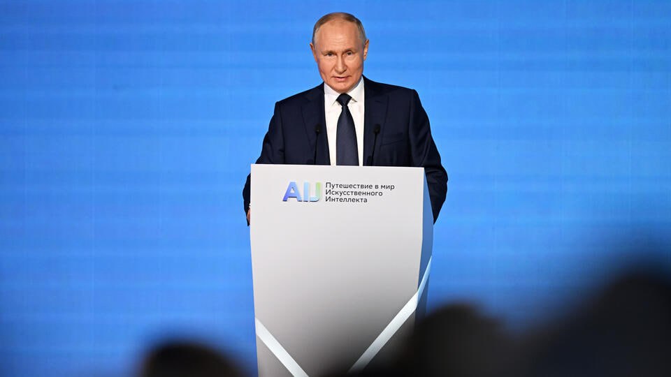 Владимир Путин: подготовку кадров в сфере ИИ необходимо существенно расширить 