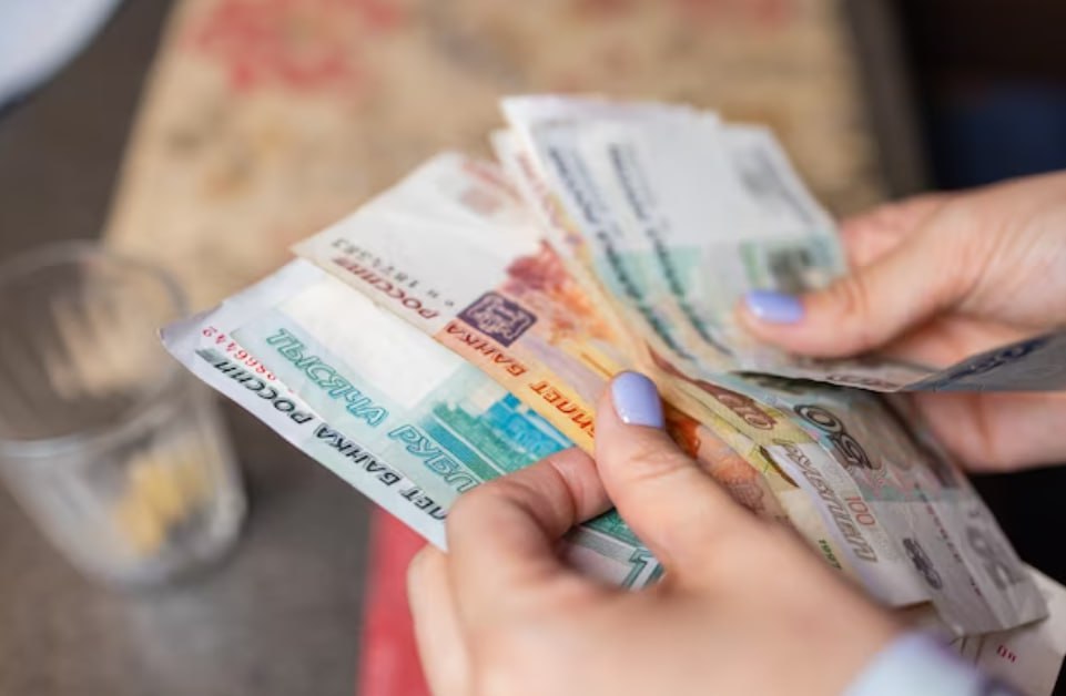 Минимальную зарплату повысят в следующем году