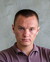Роман Караваев